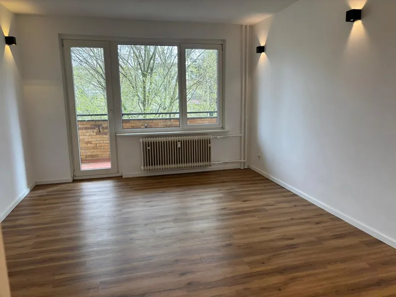 Bezugsfertige 3-Zimmer mit Balkon in Neukölln — photo 1